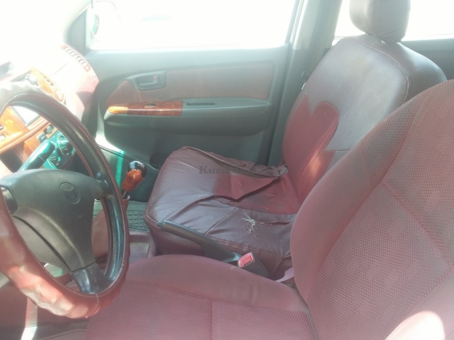 Toyouta Hilux تۆیۆتا 4