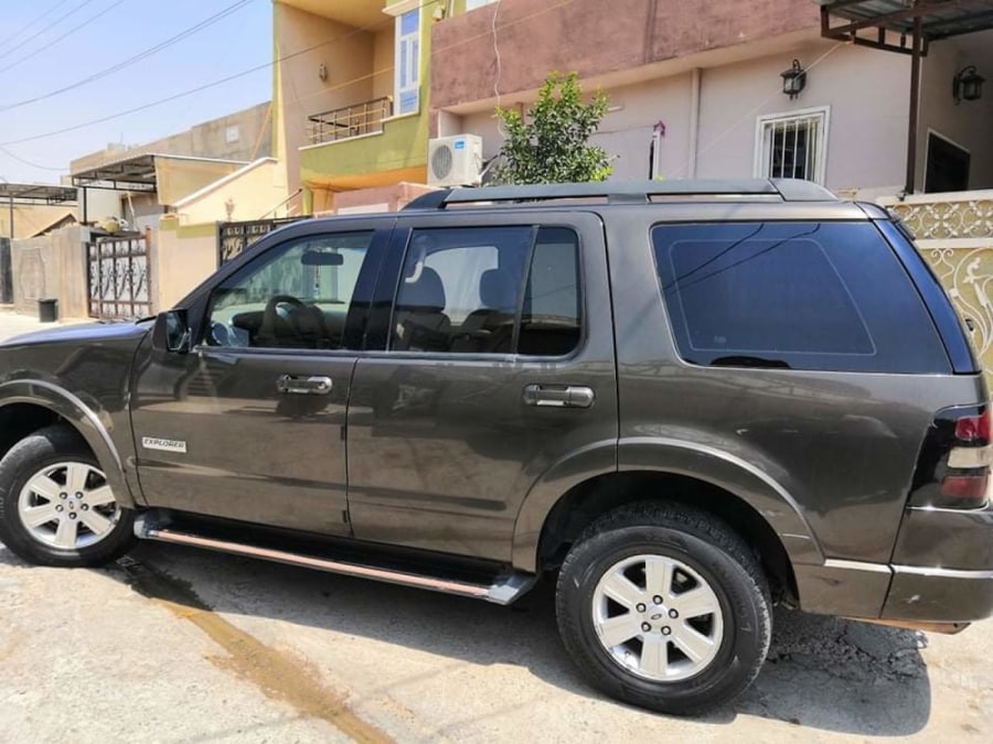 Ford Explorar XLT فۆرد 4