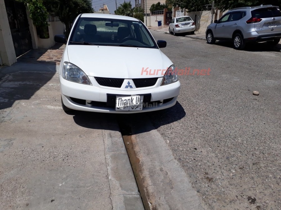 Mitsubishi lancar میتسۆبیشی 4