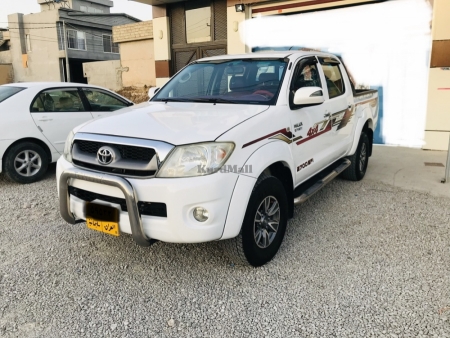 Toyota hilox 2011