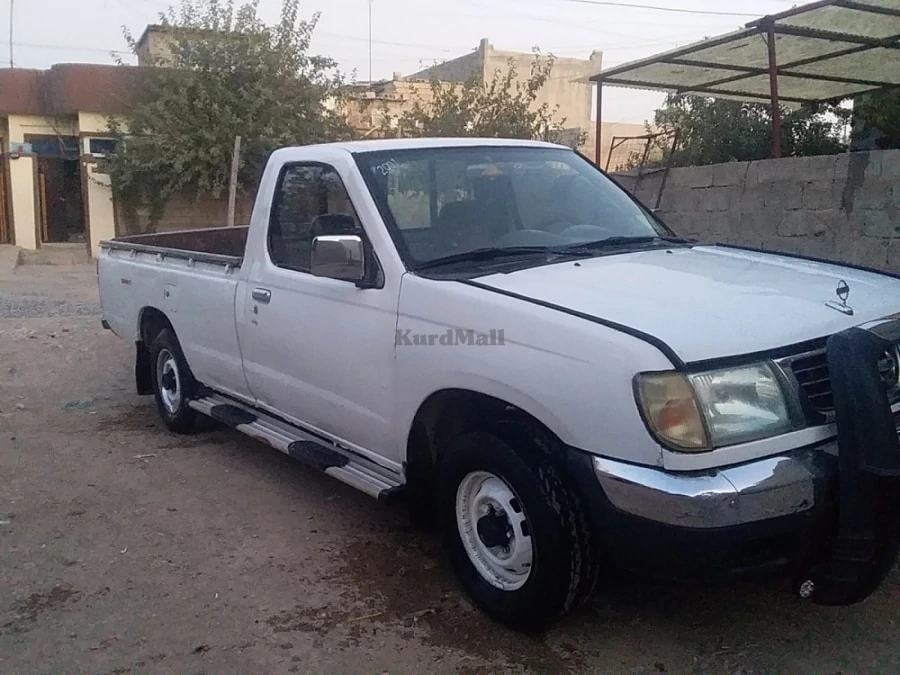 نيسان 2001 نیسان 1