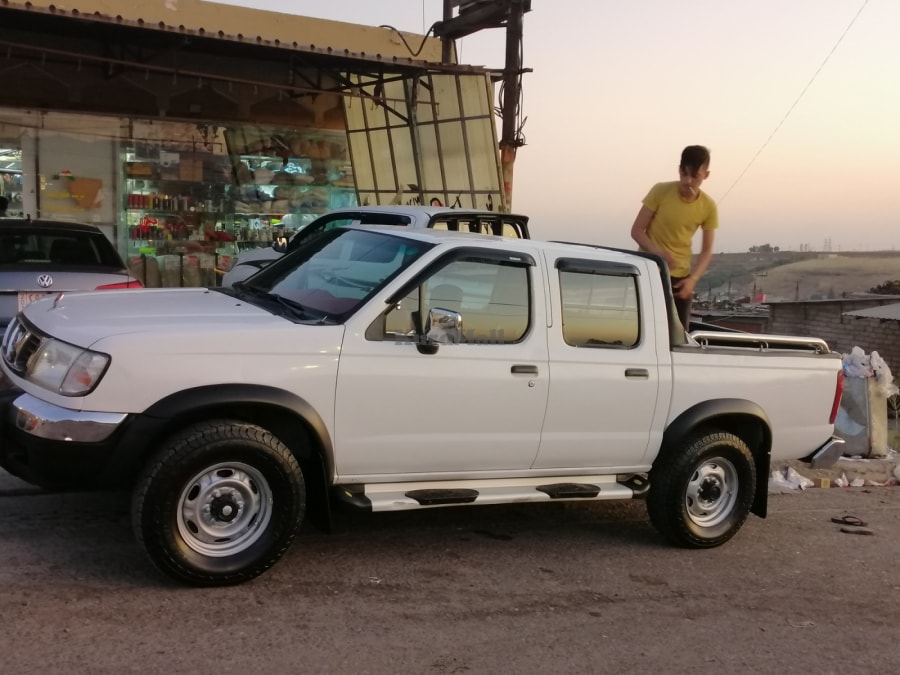 نيسان دبل اكسن نیسان 1