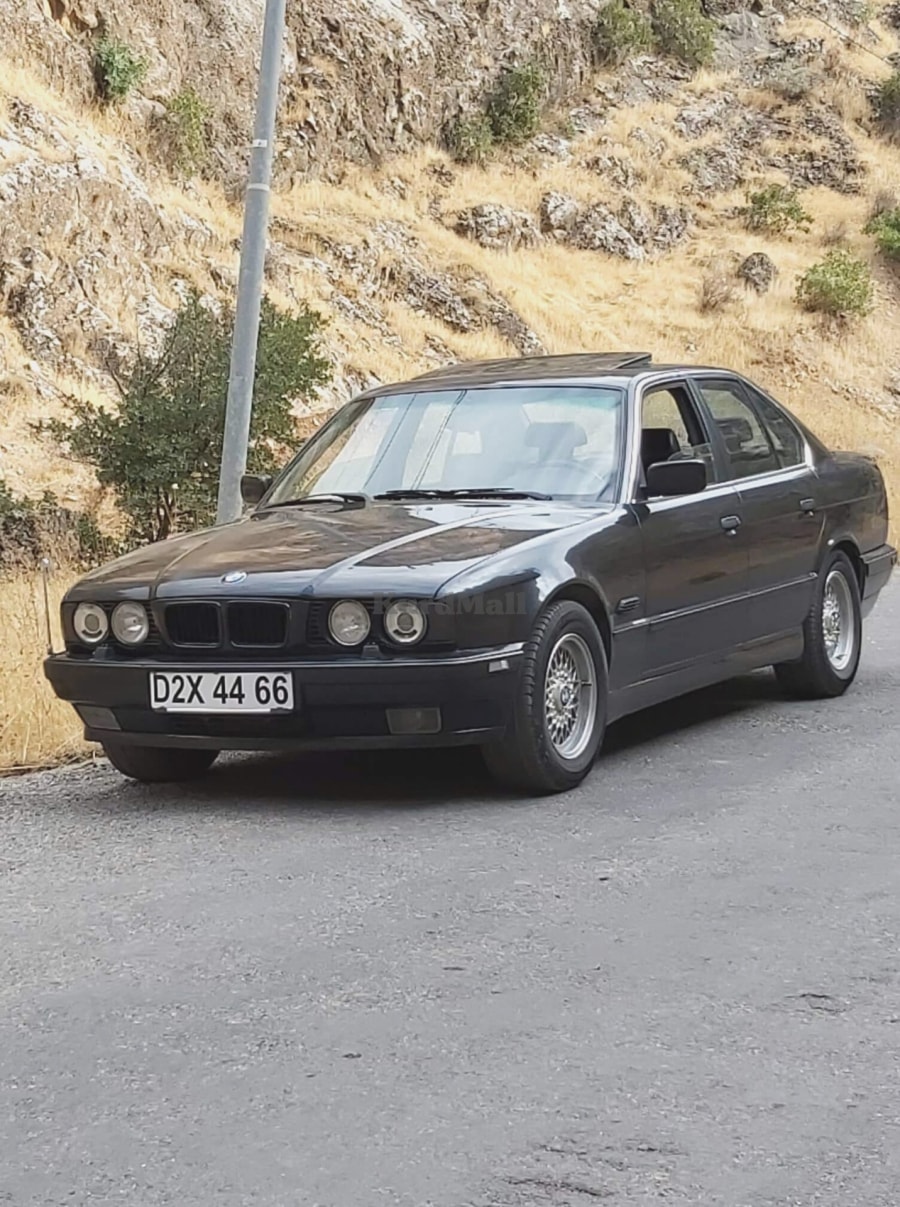 BMW I525 1995 بیئێم 1