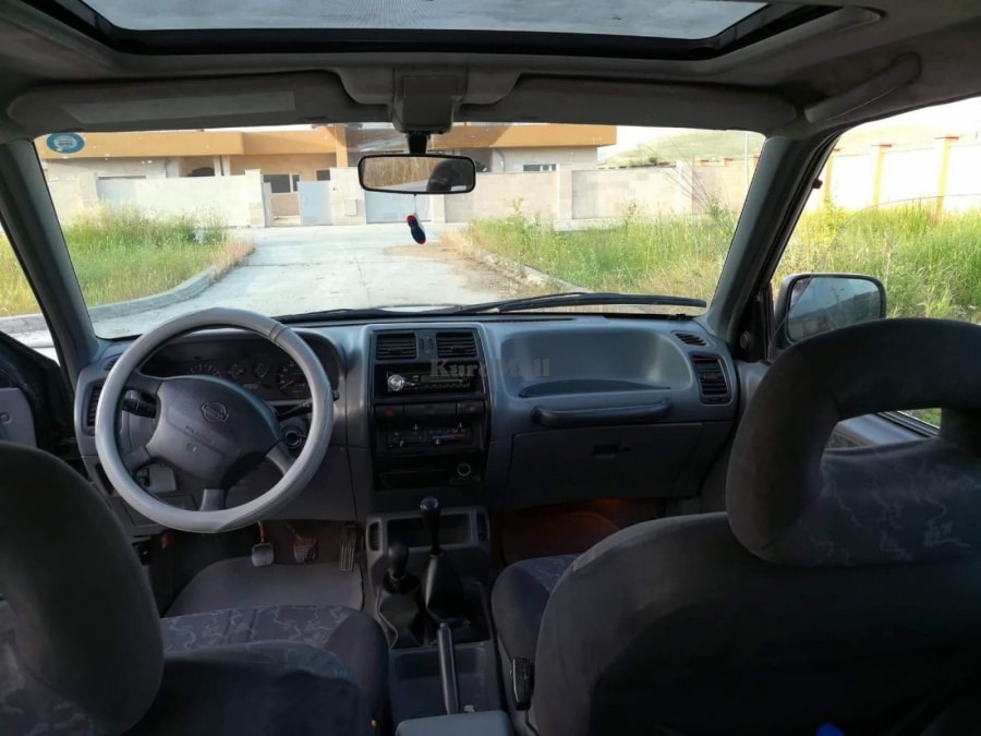 نیسان تیرانۆ نیسان 4