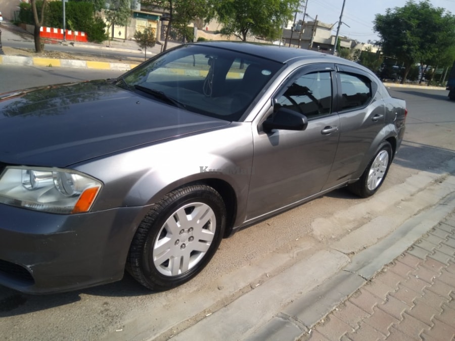 DODGE  Avenger دۆج 1