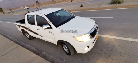 توێتا هایلۆکس