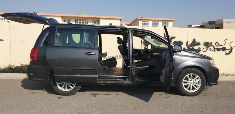 Dodge caravan دۆج 6