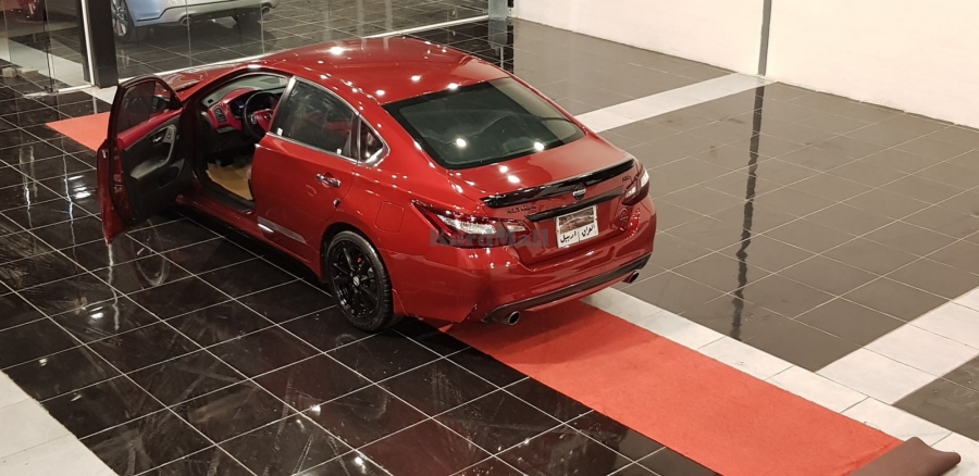 Nissan altima نیسان 8