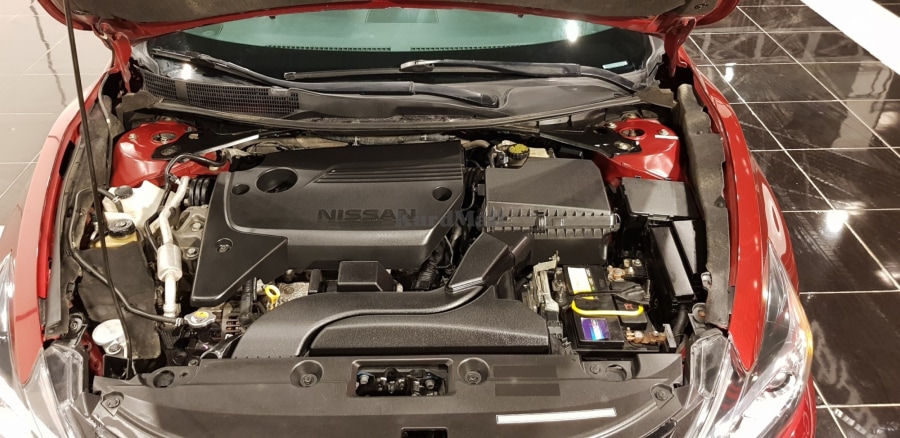 Nissan altima نیسان 4