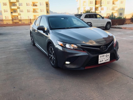 2018 Toyota Camry SE