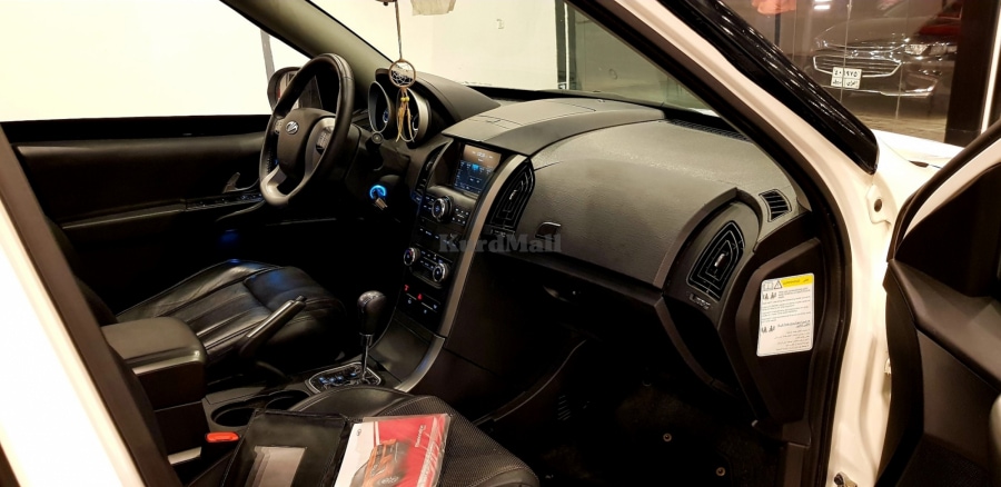 Mahindra xuv 500 بی وای دی 6