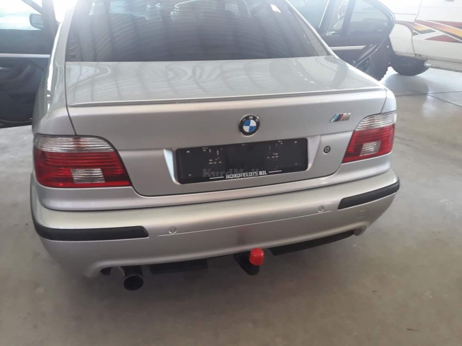 BMW2003 530i بیئێم 3