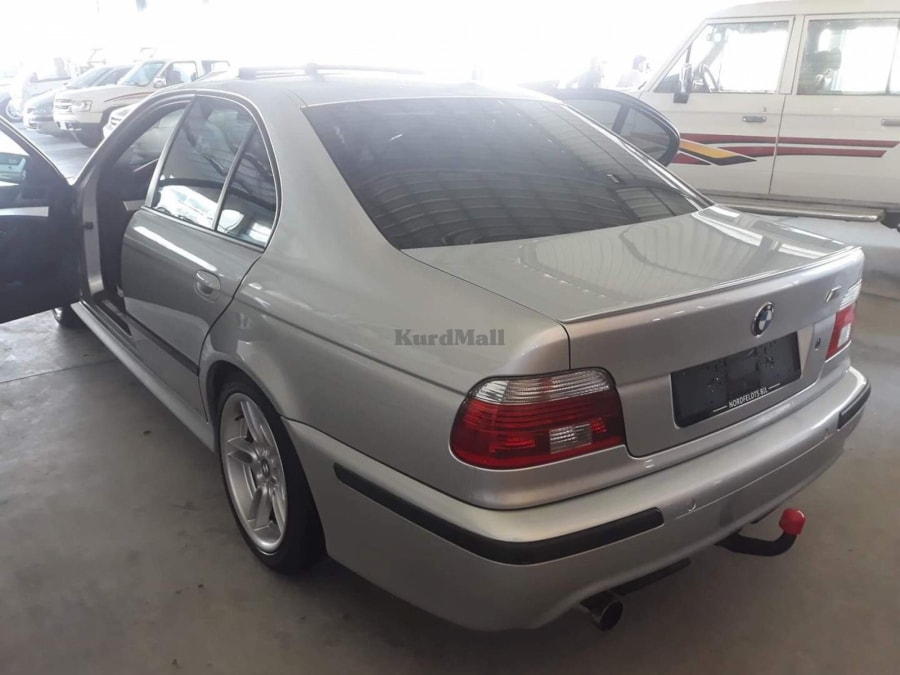 BMW2003 530i بیئێم 1