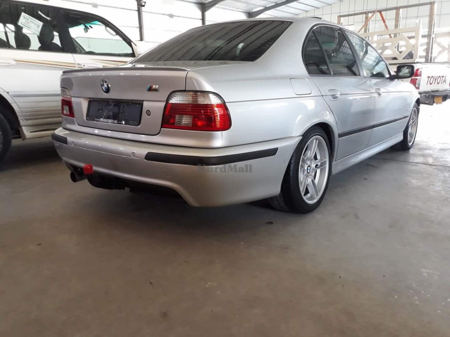 BMW2003 530i بیئێم 5