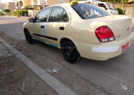 Nissan sunny 2010