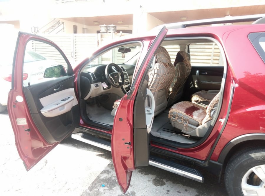 GMC جی ئێم سی 8