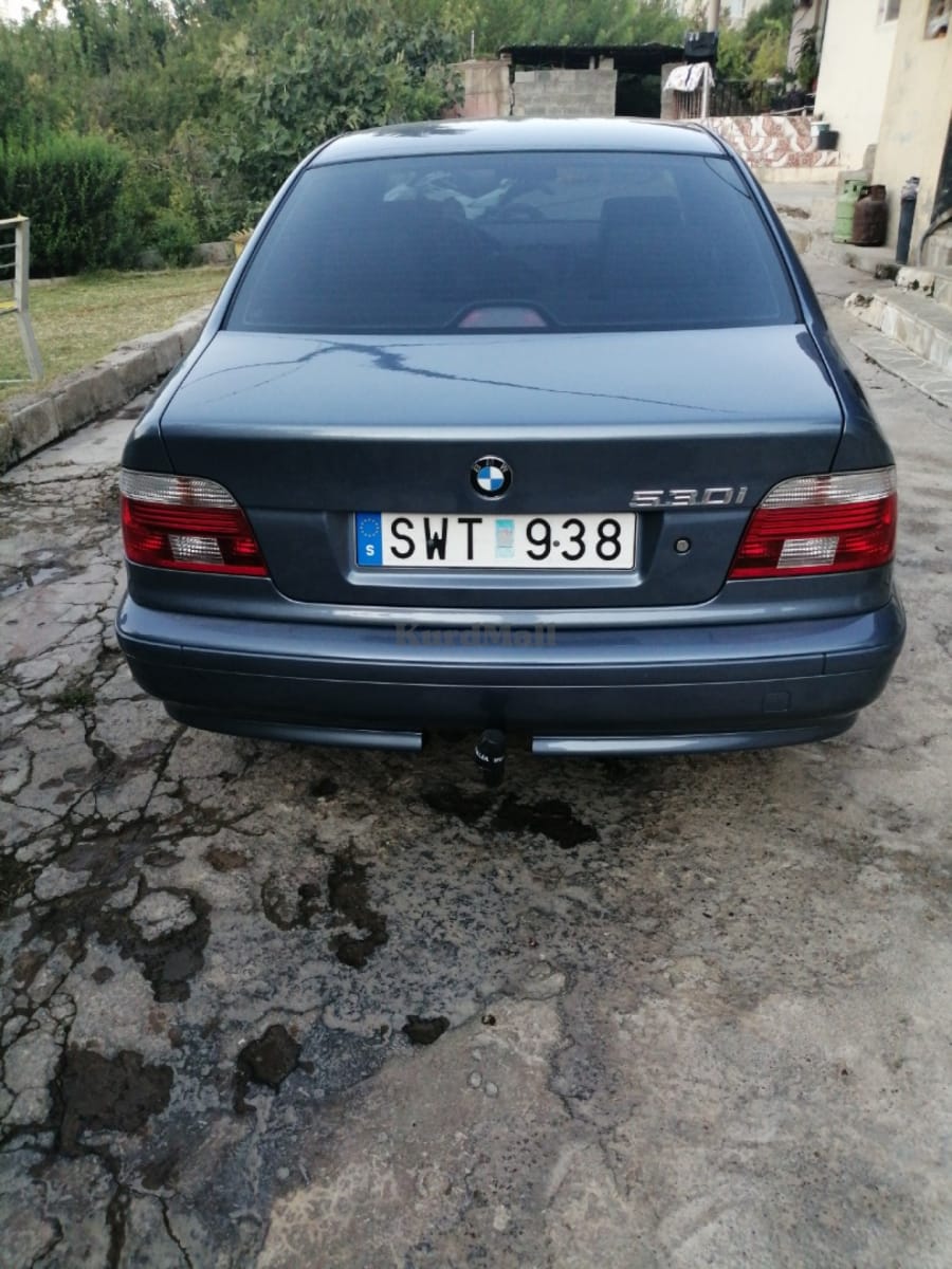 BMW بیئێم 1