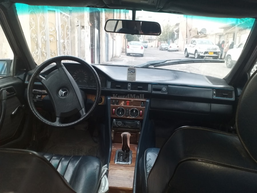 ئتۆمبیل مارسێدێس بێنز 2