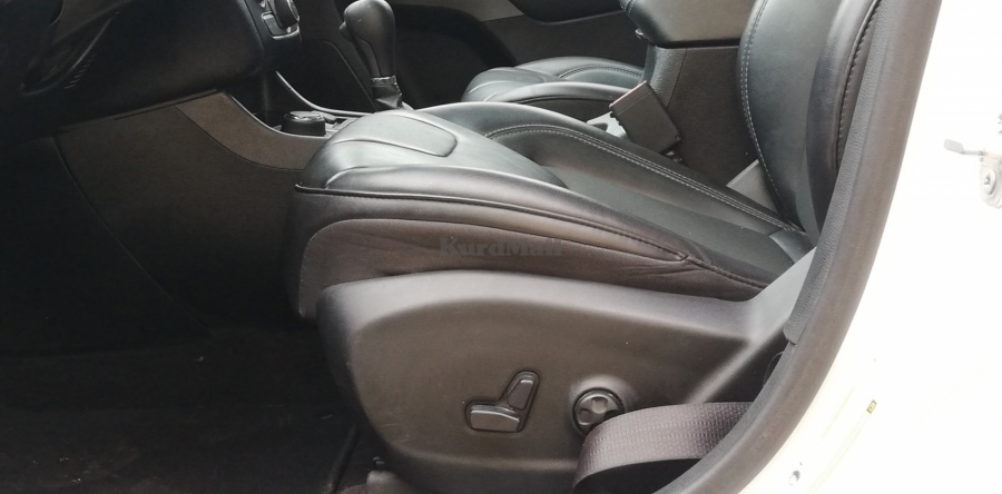 Jeep cherokee 2019 جیپ 3