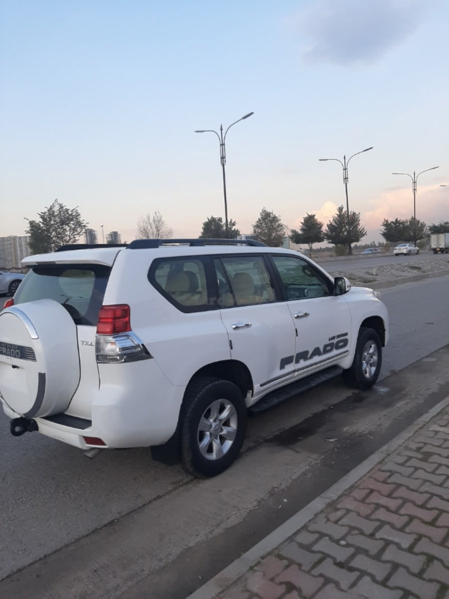 سە یارە بۆ فرۆشتن تۆیۆتا 2