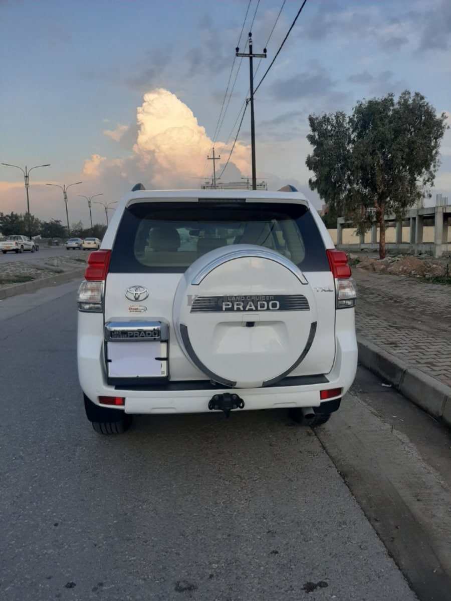 سە یارە بۆ فرۆشتن تۆیۆتا 3