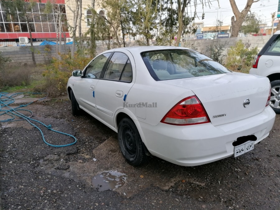 سەنێ کوری بئ بویاخ نیسان 0