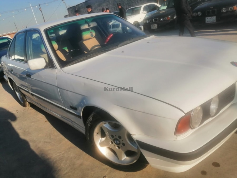 BMW 525 کپس دیجیتاڵ بیئێم 1
