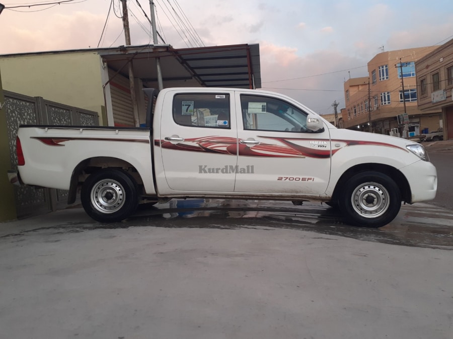 ToyoutaHilux تۆیۆتا 1