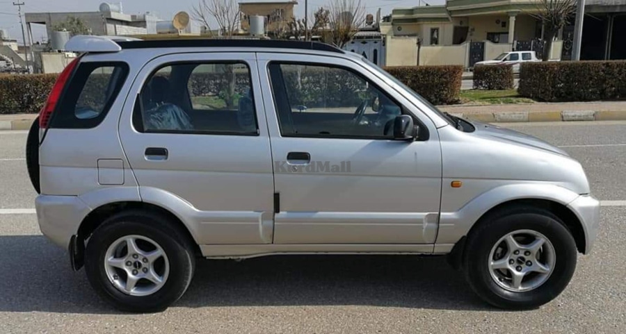 دایهاتسۆ استیشن بێ بۆیاخ Daihatsu 3