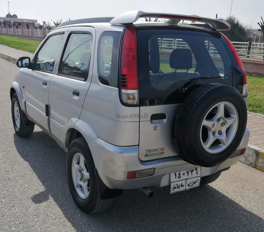 دایهاتسۆ استیشن بێ بۆیاخ Daihatsu 6