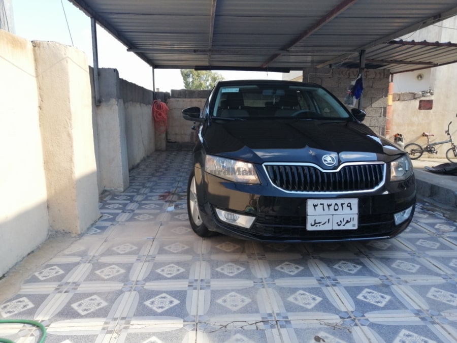 ئوتومبێل سکۆدا 9