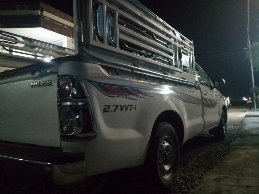 TOYOTA HILUX 2013 تۆیۆتا 3
