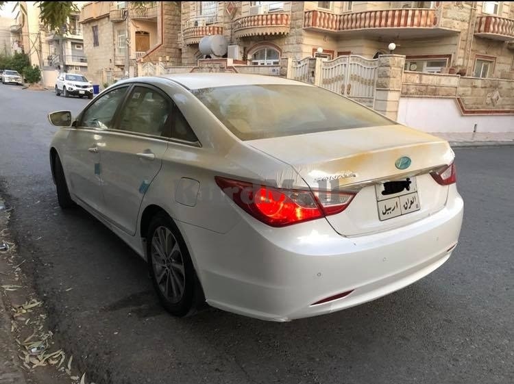 Sonata هیووندای 2
