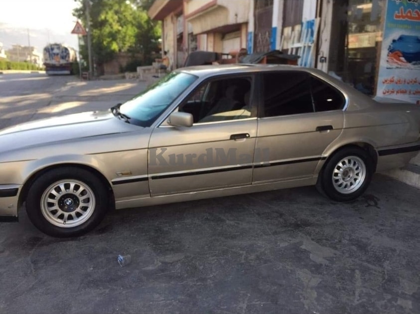 bmw بیئێم 2