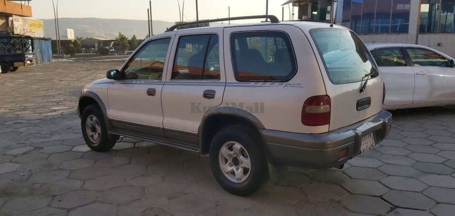 Kia کیا 4