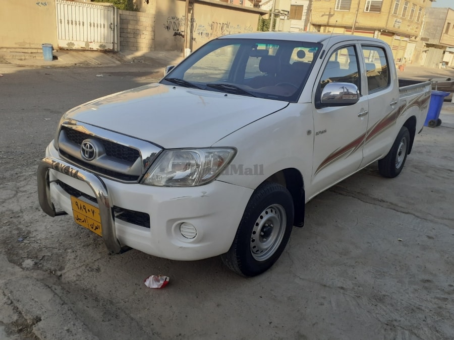 Toyota Hilux تۆیۆتا 0