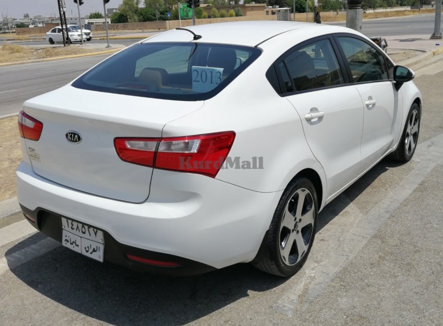 کیای ڕیۆ مۆدێل 2013 بێ بۆیاخ کیا 4