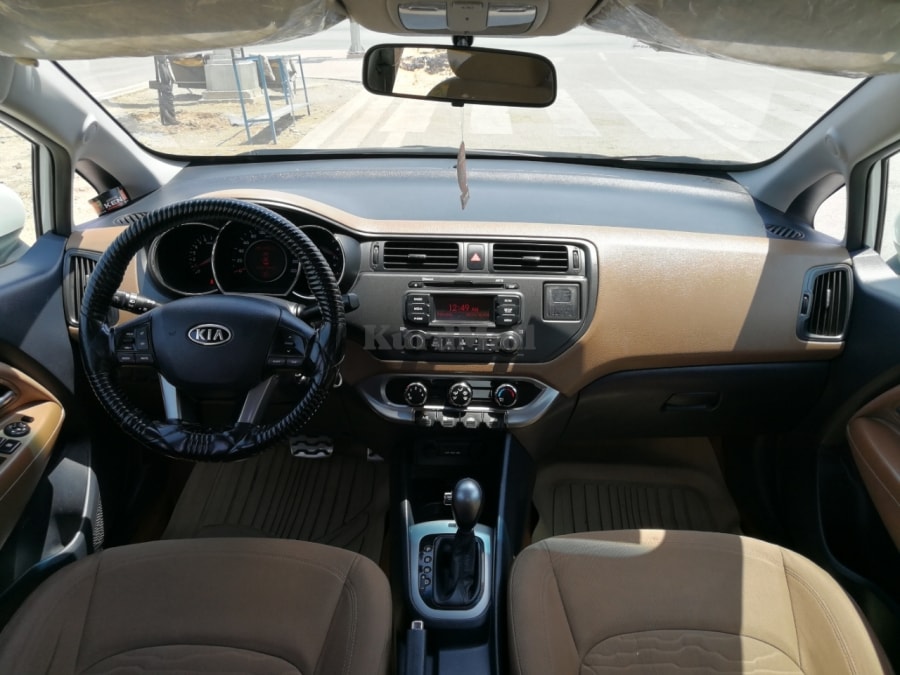 کیای ڕیۆ مۆدێل 2013 بێ بۆیاخ کیا 11