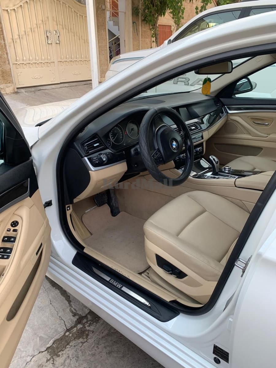 BMW بیئێم 2