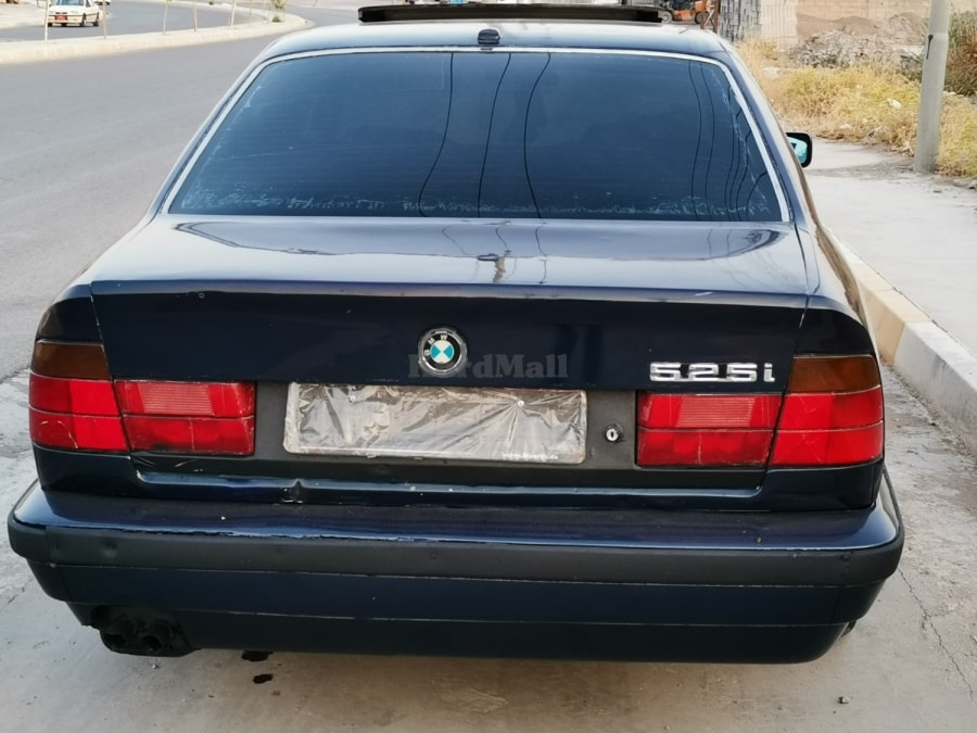 BMW1992 بیئێم 1