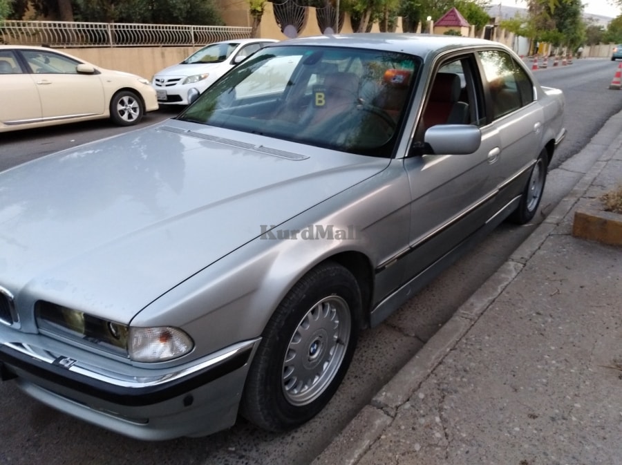 bmw 728i بیئێم 5