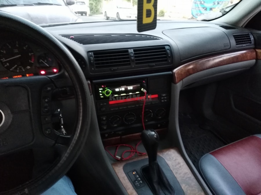 bmw 728i بیئێم 4