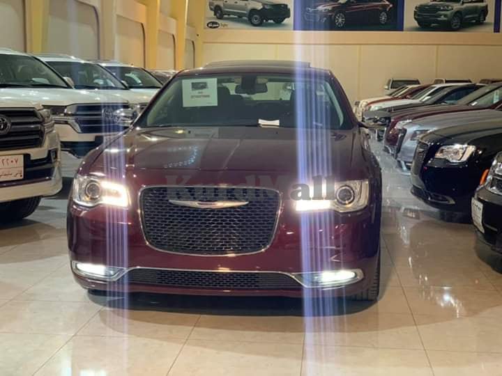 2019 chrysler 300c clean title كرایسلەر 1