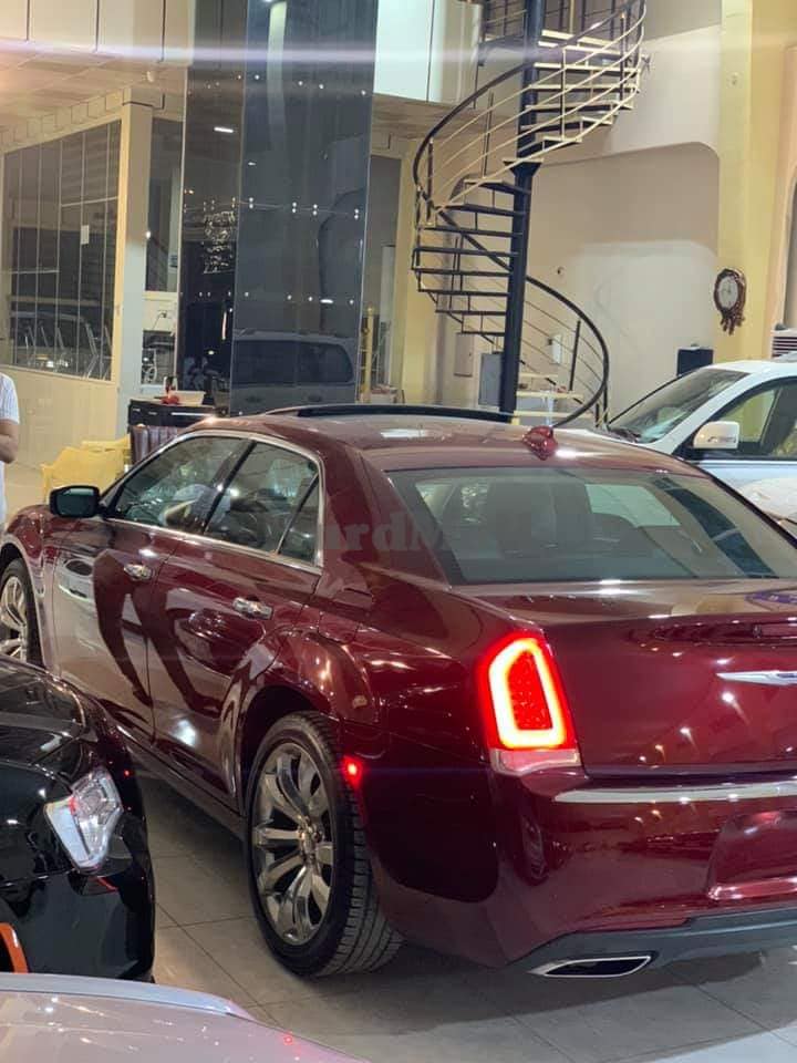2019 chrysler 300c clean title كرایسلەر 2
