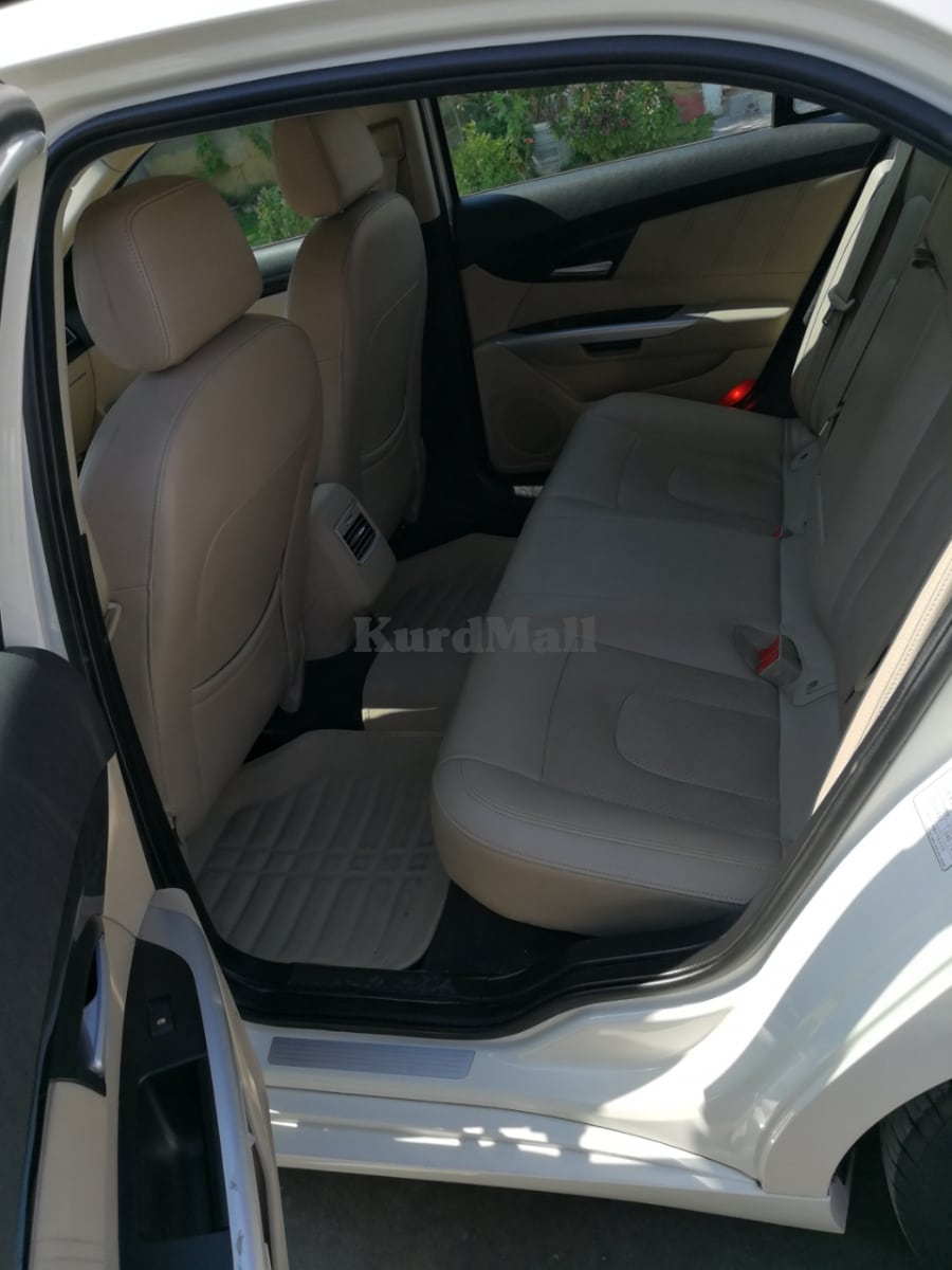 بایک مۆدێل 2015 بێ بۆیاخ Baic 9