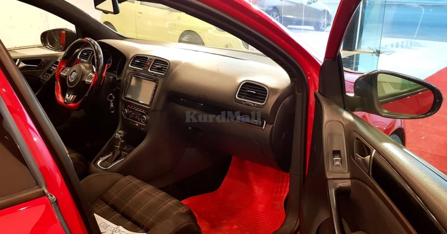 Golf  R ڤۆلکسواگن 1