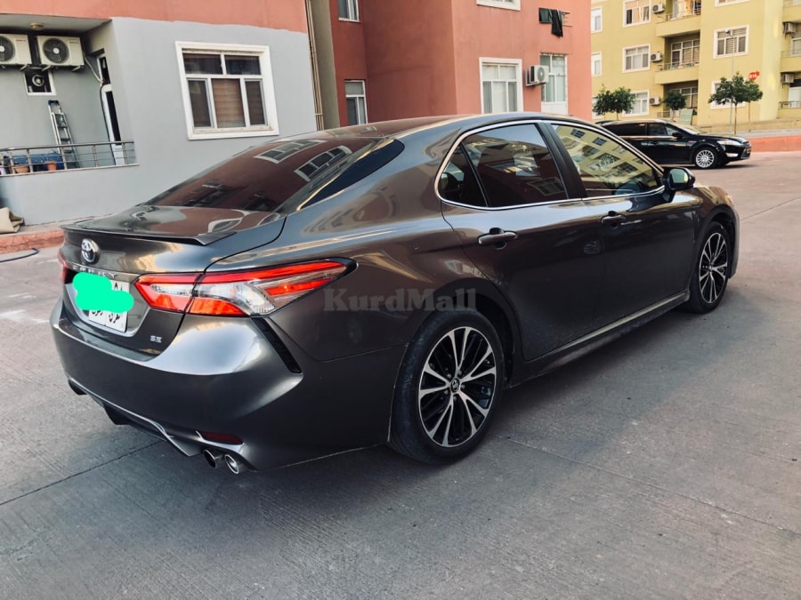 Toyota Camry SE 2018 تۆیۆتا 1