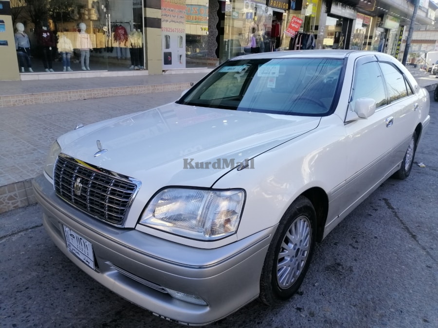 Toyota Crown تۆیۆتا 2