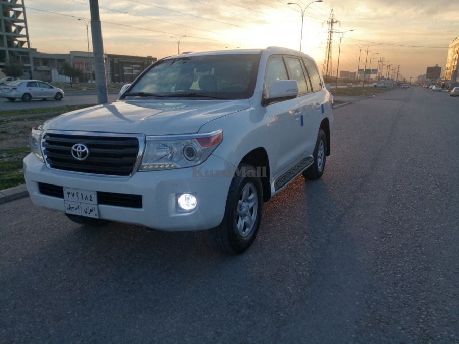 Land cruiser 2014 تۆیۆتا 2