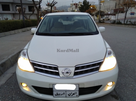 Nissan_Tiida